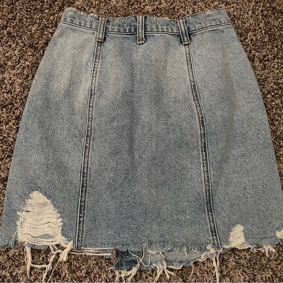 Free People NWT distressed Denim Skirt in size 24 - Picture 4 of 8
